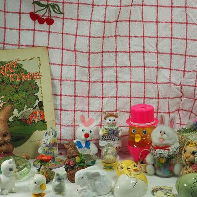 Lot 109 Easter Collectibles