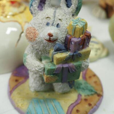 Lot 109 Easter Collectibles