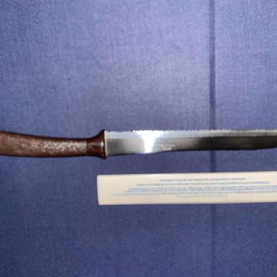 Quikut Serrated Knife