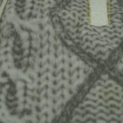 Lot 115 Sweatshirts and leggings