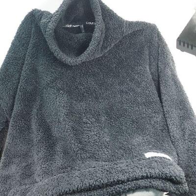 Lot 115 Sweatshirts and leggings