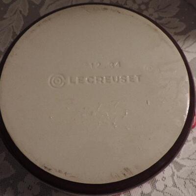 "LE CRUZ" CAST IRON POT WITH LID