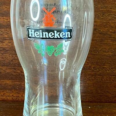 Heineken Beer set of 8 Gold Rimmed Small Pilsner Beer Glasses.