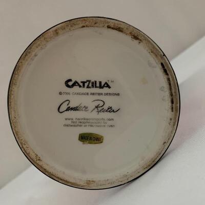 Lot 32 - Catzilla Ceramics and More