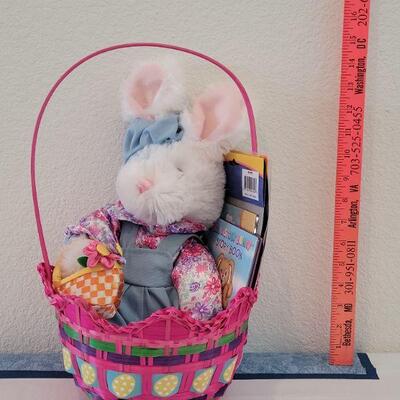 Lot 10: New Easter Basket with Bunny & Activities 