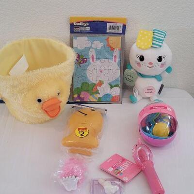 Lot 23: New Duck Easter Basket, Bunny, Bubbles & More 