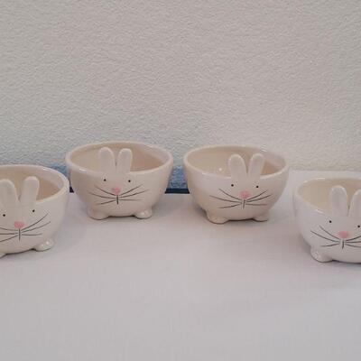 Lot 25: (4) New Hallmark Bunny Bowls 