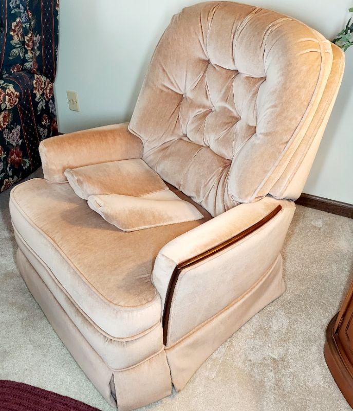 ACTION INDUSTRIES LIGHT PINK ROCKER RECLINER EstateSales