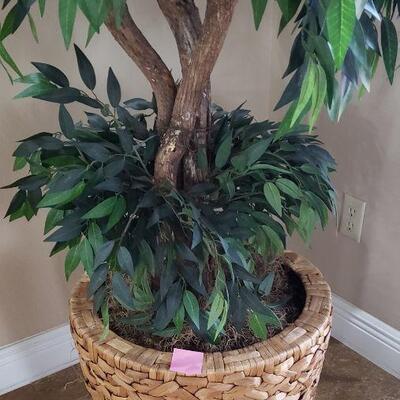 Artifical Plant Decor with Wicker Planter