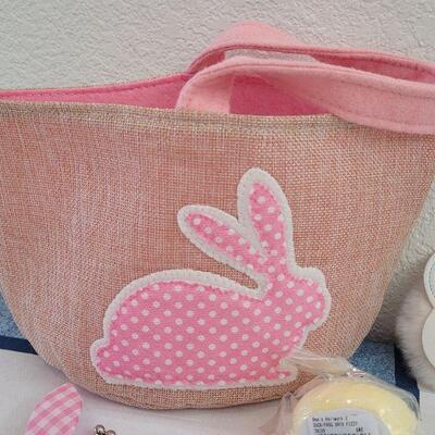 Lot 34: New Easter Purse Basket, Bunny Coin Purse, Headband, Bath Fizzie and Key Chain