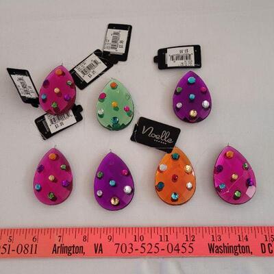 Lot 37: Jeweled Egg Ornaments 