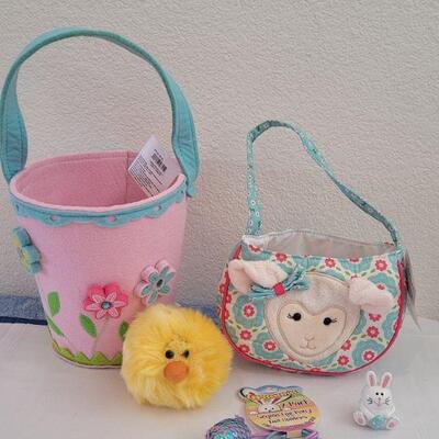 Lot 40: New Felt Easter Basket, Lamb Purse, Sequin Egg Pony Tail Holders,Lip Gloss& Little Chick Plushie