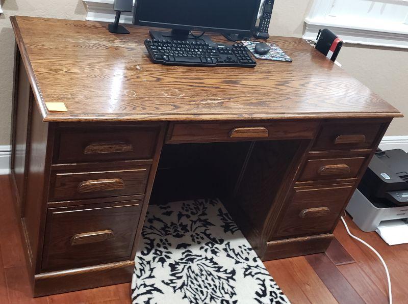 Oak Crest Wood Desk with Black Chair, 54 x 29