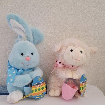 Lot 42: (2) New Singing Plushies