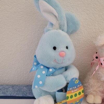 Lot 42: (2) New Singing Plushies