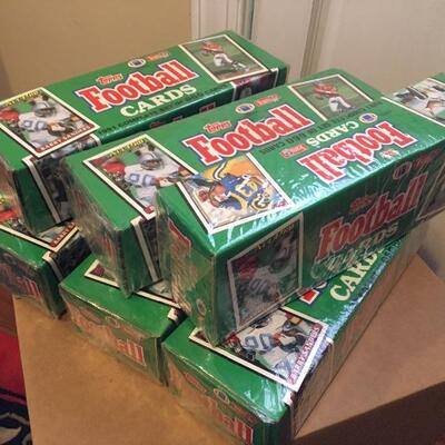 TOPPS 1991 Lot of 6 Complete Sets Unopened 3500+ Football Cards. LOT 28