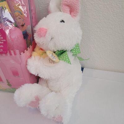 Lot 46: New Disney Princess Gift Set and New Hallmark Bunny with Sound