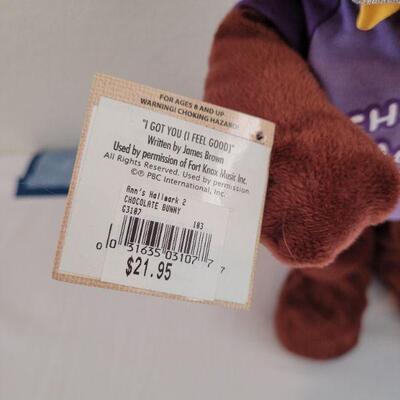 Lot 48: New Animated Rabbit & Bunny Easter Baskrt