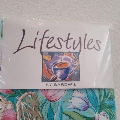 Lot 50: New Bardwil Easter Tablecloth & (2) New Dinner Napkin Sets