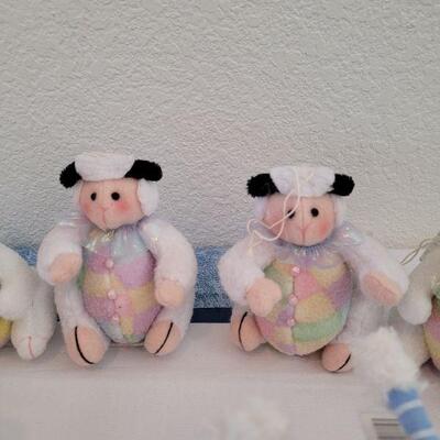 Lot 60: New Plushie Easter Ornaments 