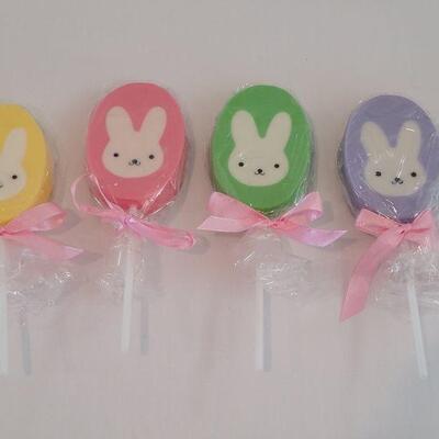 Lot 81: (4) New Handsoap Lollipops 