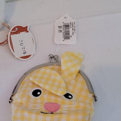 Lot 90: New Easter Purse Basket with Handsoap Lollipop, Headband, Coin Purse,  Memo & Pen, Bath Fizzie and Bunny Keychain