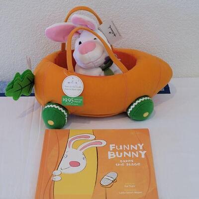 Lot 94: New Carrot Basket, Animated Bunny and Funny Bunny Book