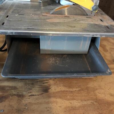 Lot 49 - Tile Saw & Cutter