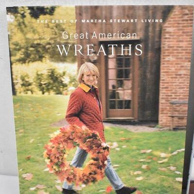 2pc Crafts Books: Great American Wreaths -&- Complete Book of Embroidery