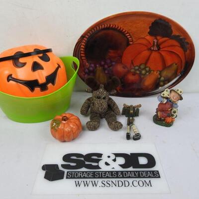 7 pc Autumn/Fall Decor: Tray, 2 bowls, Glass Pumpkin, Scarecrow, 2 Moose
