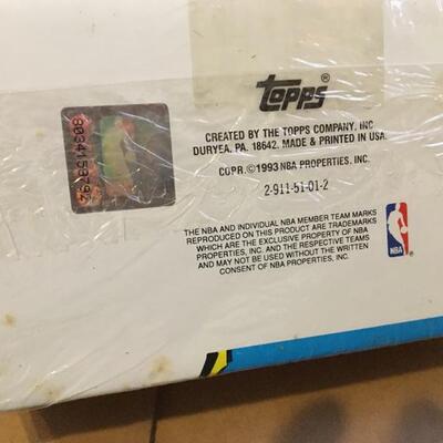 TOPPS 1992-93 Lot of 2 Complete Basketball Series 1 & 2 Sets Unopened 750+ NBA Cards. LOT 51