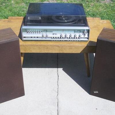 Lot 11 Vintage Sears Stero Am/Fm Cassette Record Player w/Virtuoso Speakers