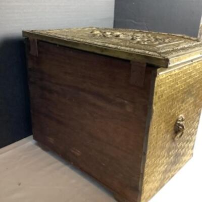 2095 English Brass Kindling Box