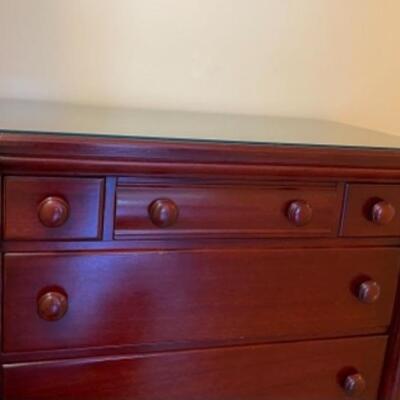 Federal Style Cherry Chest of Drawers w Glass Top 