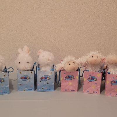 Lot 122: (6) Small Ganz Webkins (3 Bunnies, 3 Lambs)