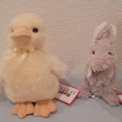 Lot 124: New Easter Felt Basket, Duck & Rabbit Plushie, Puzzles, Activities, Bounce the BunnyBook