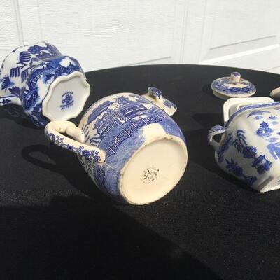 Blue Willow porcelain light with teapot