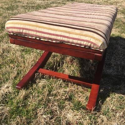 Upholstered bench seat with wooden base 50â€w x 21â€d x 18â€h