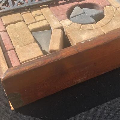 Anchor Block complete building set from early 1900s with original box 14 x 9.5â€