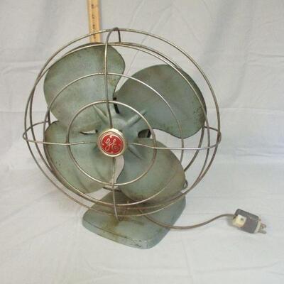 Lot 13 - Vintage GE Table Fan LOCAL PICK UP ONLY