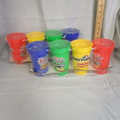 Lot 63 - (2) Sets of 1992 Kellogg's Corn Flakes Plastic Cups