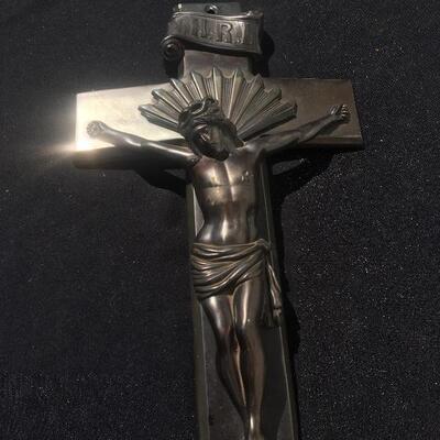 Four piece vintage crucifix lot with last rites box 4â€ to 16â€ inches