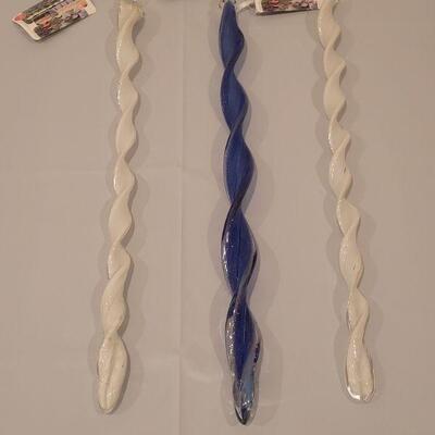 Lot 141:  (3) New Garden Glass (Twists 2 white and 1 Blue)