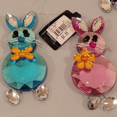 Lot 142: New Hallmark Jeweled Easter Ornaments 