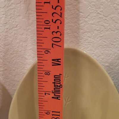 Lot 154: New Hallmark Egg Shaped Platters and Coffee Mug