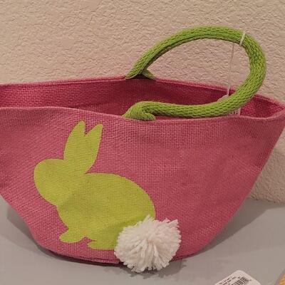 Lot 167: New Bunny Purse Basket, Bunny Ears Headband, Coin Purse, Earrings and Rings, Bath Fizzie and Notepad &Pen