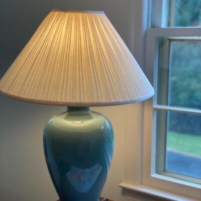 Lovely Williamsburg Blue Ceramic Lamp