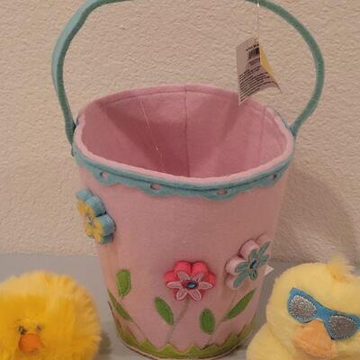 Lot 178: New Felt Easter Basket, Bunny Ears Headband,  Zip a long Duck, Lamb Purse Easter Egg Ponytail Holders, Stickers, Lip Gloss and...