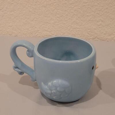 Lot 179: New (3) Bluebird Teacups