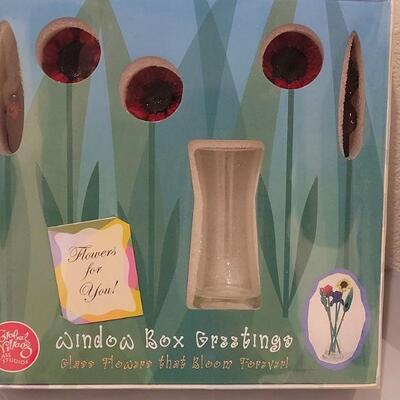 Lot 187: New Spring Deco (Bible Verse Picture and Glass Window Box Greetings)